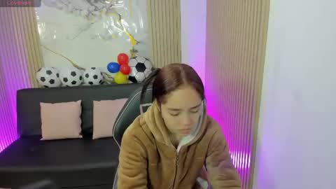 emyli_tay online show from 11, 7, 2026