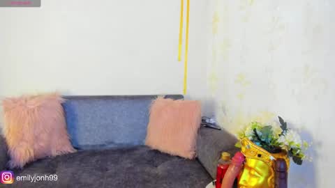 EMYLY  online show from 26, 1, 2025