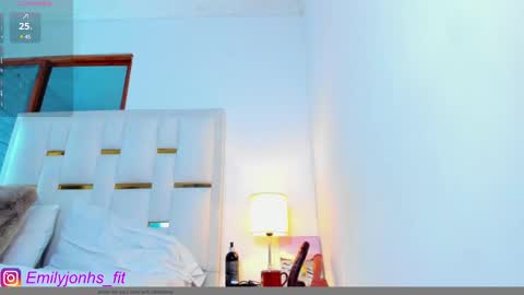 EMYLY  online show from 29, 1, 2025