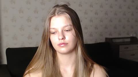 Snapshot of emysway chatting on 6, 12, 2024 EmySway online show from 6, 12, 2024