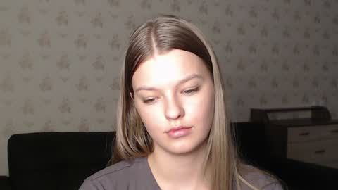 Snapshot of emysway chatting on 12, 12, 2024 EmySway online show from 12, 12, 2024