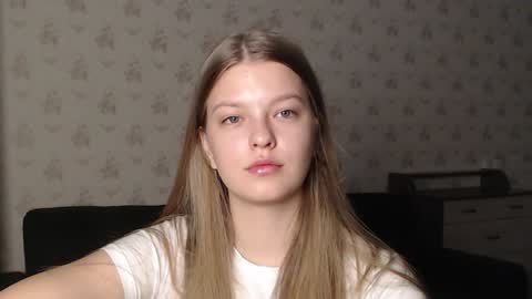 Snapshot of emysway chatting on 13, 12, 2024 EmySway online show from 13, 12, 2024