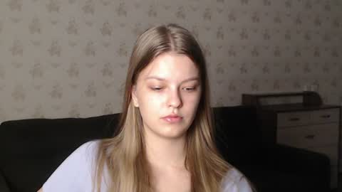 Snapshot of emysway chatting on 22, 12, 2024 EmySway online show from 22, 12, 2024