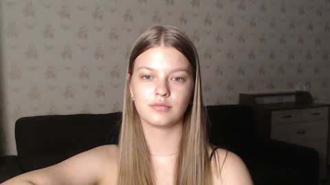 Snapshot of emysway chatting on 28, 12, 2024 EmySway online show from 28, 12, 2024