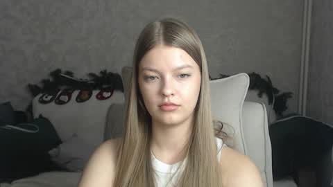 Snapshot of emysway chatting on 31, 12, 2024 EmySway online show from 31, 12, 2024