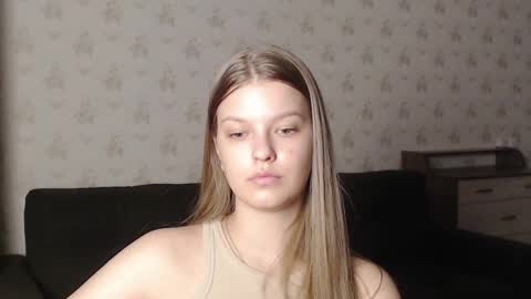 Snapshot of emysway chatting on 12, 2, 2025 EmySway online show from 12, 2, 2025