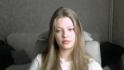 Snapshot of emysway chatting on 14, 2, 2025 EmySway online show from 14, 2, 2025