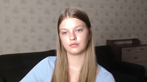 Snapshot of emysway chatting on 11, 3, 2025 EmySway online show from 11, 3, 2025