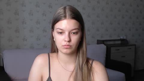 Snapshot of emysway chatting on 27, 10, 2025 EmySway online show from 27, 10, 2025