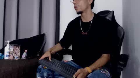 Snapshot of endrick_23 chatting on 4, 3, 2026 endrick_23 online show from 4, 3, 2026