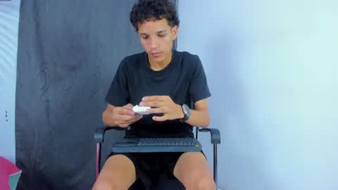 Snapshot of endryboy chatting on 19, 7, 2026 KING online show from 19, 7, 2026