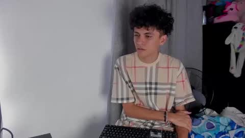 Salo online show from 2, 4, 2026