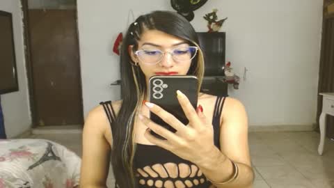 Snapshot of engiel_phoenix chatting on 24, 12, 2024 Engiel phoenix instagram engiel 13 online show from 24, 12, 2024