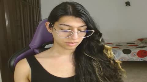 Snapshot of engiel_phoenix chatting on 8, 9, 2025 Engiel phoenix instagram engiel 13 online show from 8, 9, 2025