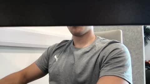 Snapshot of englishdaddy9 chatting on 11, 9, 2025 englishdaddy9 online show from 11, 9, 2025