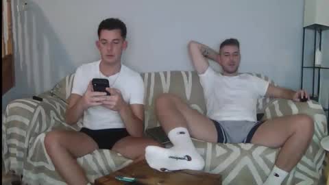 Englishladxxx online show from 18, 9, 2025