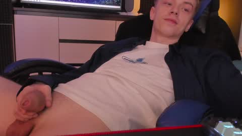 Snapshot of enkeer chatting on 7, 12, 2024 Enker online show from 7, 12, 2024