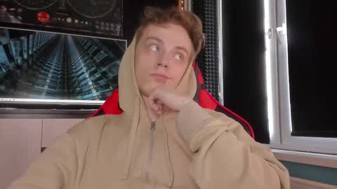 Snapshot of enkeer chatting on 7, 10, 2025 Enker online show from 7, 10, 2025