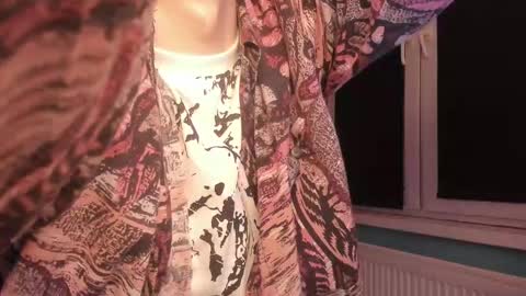 Snapshot of enkeer chatting on 22, 10, 2025 Enker online show from 22, 10, 2025