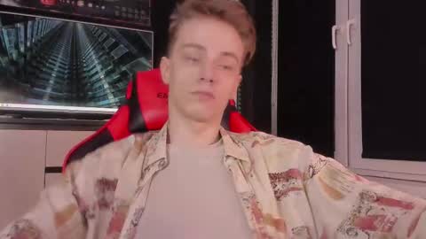 Snapshot of enkeer chatting on 27, 10, 2025 Enker online show from 27, 10, 2025