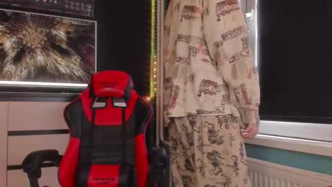 Snapshot of enkeer chatting on 4, 2, 2026 Enker online show from 4, 2, 2026