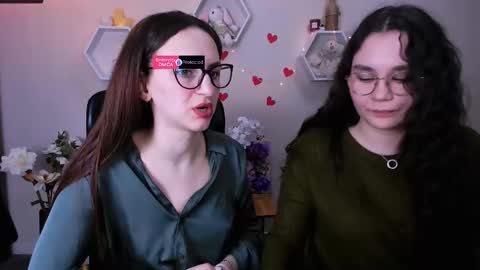 Snapshot of enny_mrr chatting on 28, 2, 2025 enny_mrr online show from 28, 2, 2025