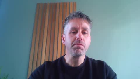 Snapshot of enzoenzo7 chatting on 5, 3, 2025 Enzos Massive Cock online show from 5, 3, 2025