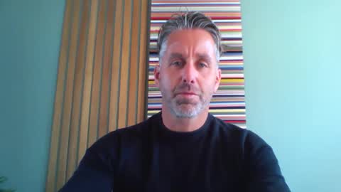 Snapshot of enzoenzo7 chatting on 10, 9, 2025 Enzos Massive Cock online show from 10, 9, 2025