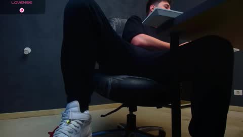 EnzoRace online show from 2, 11, 2025