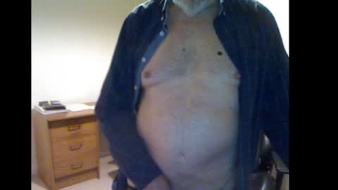 Snapshot of erasmus_d chatting on 4, 12, 2024 erasmus_d online show from 4, 12, 2024