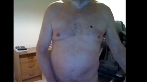 Snapshot of erasmus_d chatting on 10, 12, 2024 erasmus_d online show from 10, 12, 2024