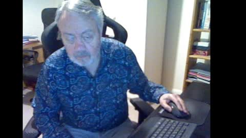 Snapshot of erasmus_d chatting on 14, 12, 2024 erasmus_d online show from 14, 12, 2024