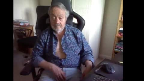 Snapshot of erasmus_d chatting on 24, 2, 2025 erasmus_d online show from 24, 2, 2025