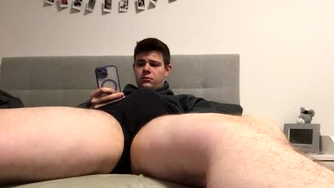 Snapshot of eric123754216 chatting on 18, 12, 2025 eric123754216 online show from 18, 12, 2025