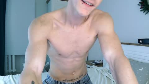 Snapshot of eric_crush chatting on 10, 12, 2024 Eric Crush online show from 10, 12, 2024