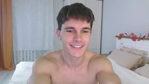 Snapshot of eric_crush chatting on 13, 10, 2025 Eric Crush online show from 13, 10, 2025