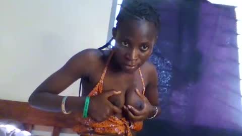 Snapshot of erica843871 chatting on 23, 10, 2025 Erica online show from 23, 10, 2025