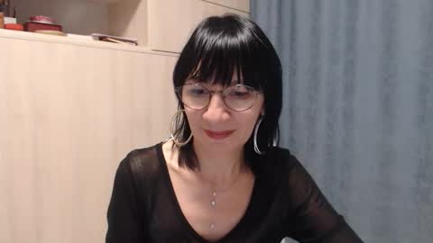 ericablack8 online show from 19, 9, 2025