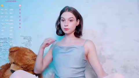 Snapshot of ericaglam chatting on 3, 2, 2025 Erica online show from 3, 2, 2025