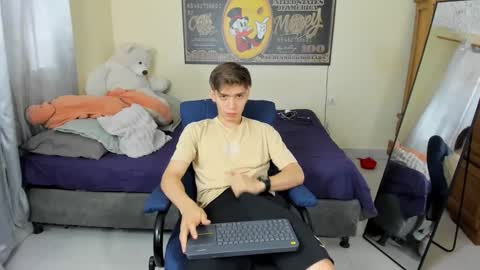 erick_de_rossee online show from 6, 10, 2025