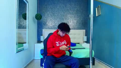   online show from 13, 10, 2025