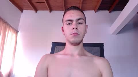 Snapshot of erik_rodriguez chatting on 6, 10, 2025 Erik rodriguez online show from 6, 10, 2025