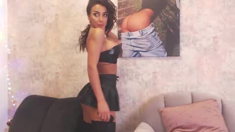 Snapshot of erikabeee1 chatting on 4, 2, 2025 Erikabeee online show from 4, 2, 2025