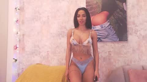 Snapshot of erikabeee1 chatting on 5, 3, 2025 Erikabeee online show from 5, 3, 2025