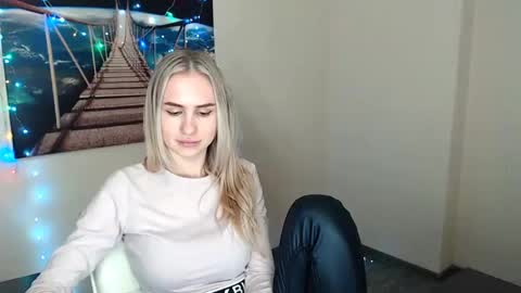 Erika online show from 6, 1, 2025