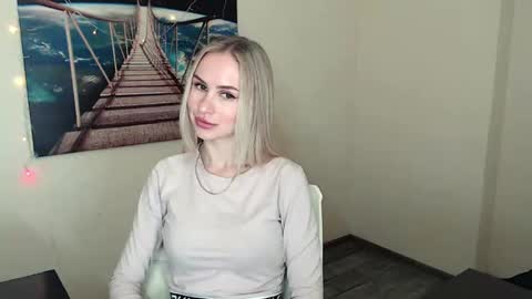 Erika online show from 13, 2, 2025