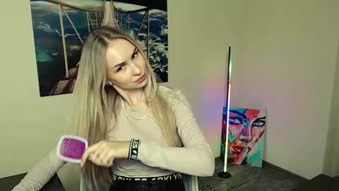 Erika online show from 10, 11, 2025