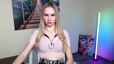 Erika online show from 28, 11, 2025