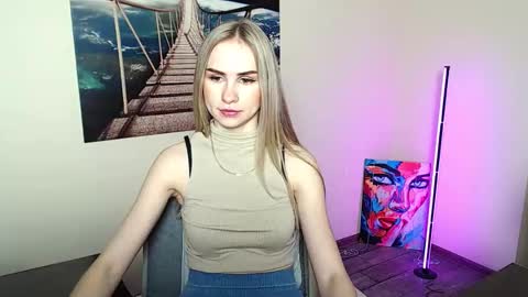 Snapshot of erikagavin chatting on 1, 5, 2026 Erika online show from 1, 5, 2026