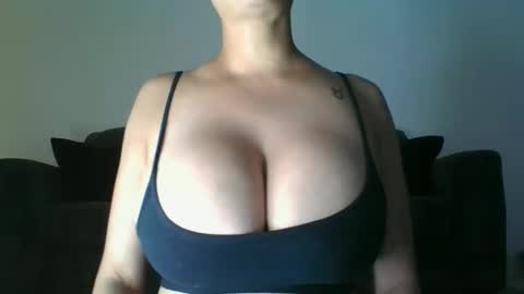 erin2025 online show from 21, 4, 2026